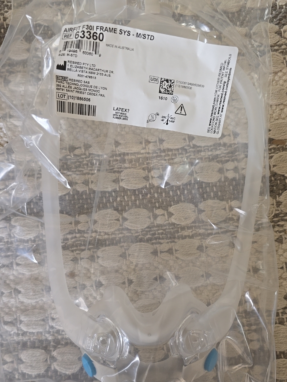 ResMed AirFit F30i Mask Frame in Clear and White with Blue Accents